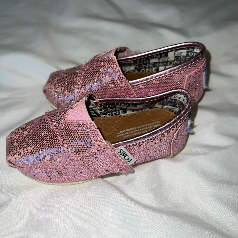 Toddler toms